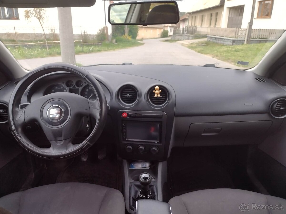 Predám Seat Ibiza 1.2 - 8