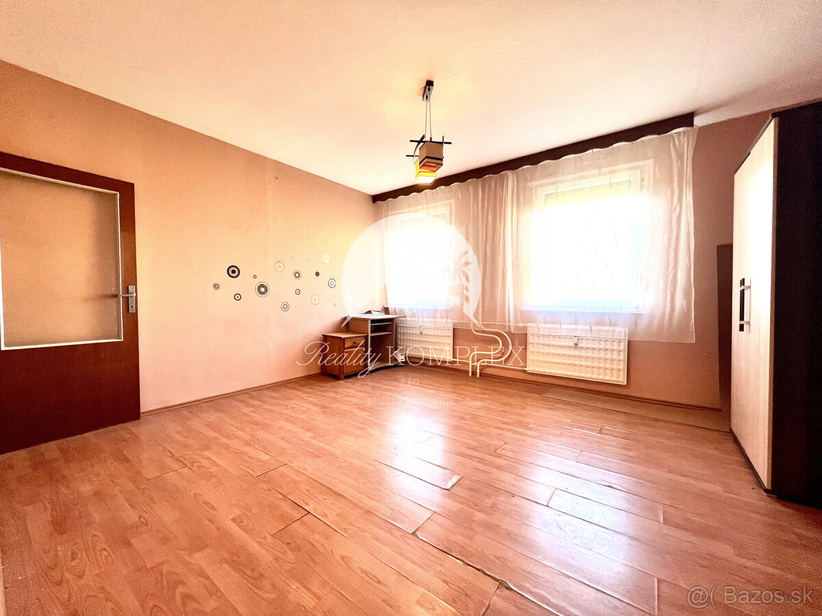 Reality KOMPLEX s.r.o. ponúka na PREDAJ 1 izbový byt v Komár - 8