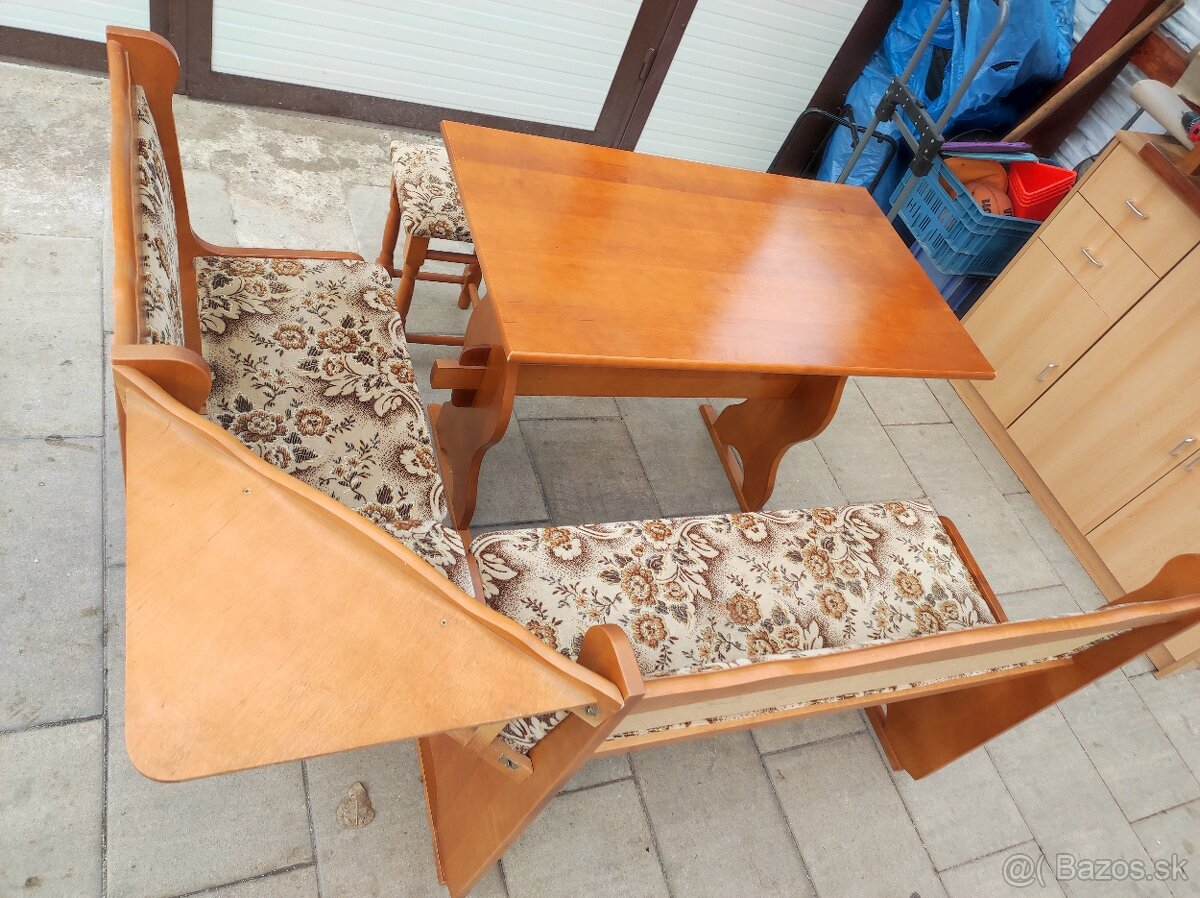 Jedálenský stôl - 8