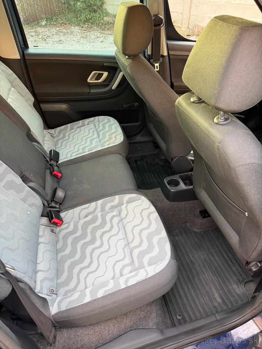 Škoda Roomster 1.2 51kw - 8