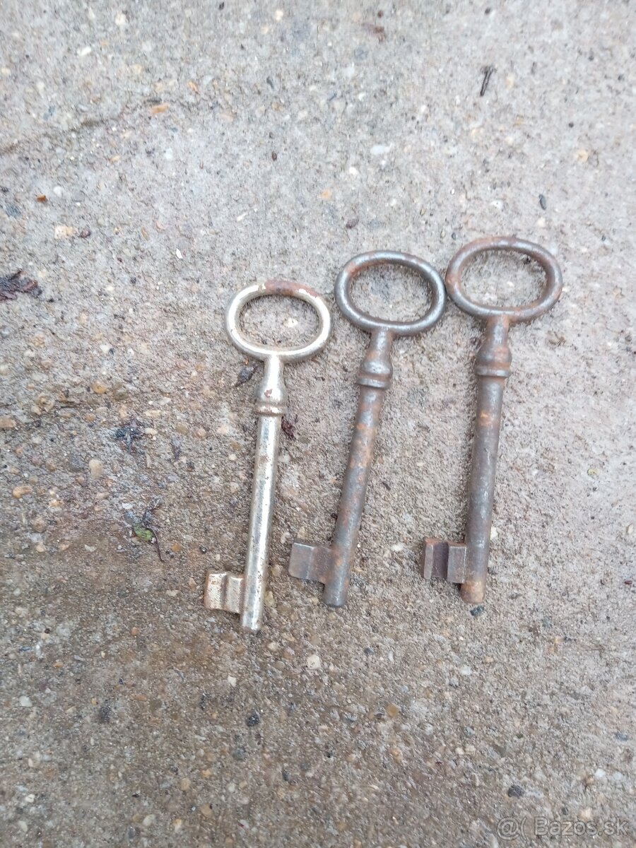 Staré nity kluce - 8