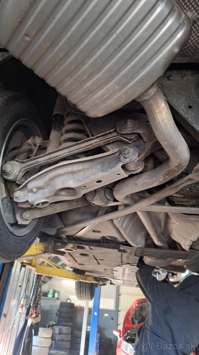 Predam bmw e91 320d 120kw rok 2005 - 8