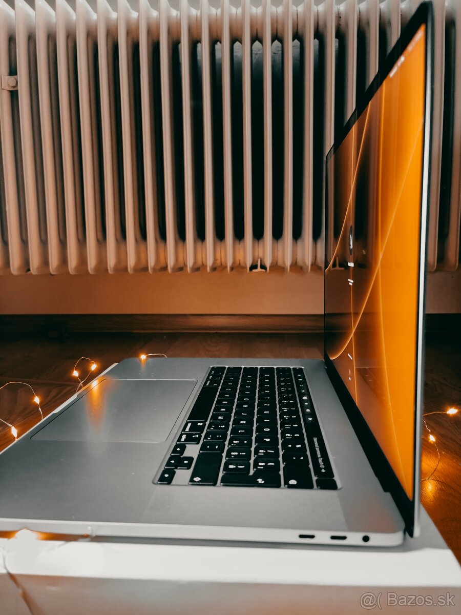 Predám Apple MacBook Pro 16, i9, 16GB, 1TB - 8