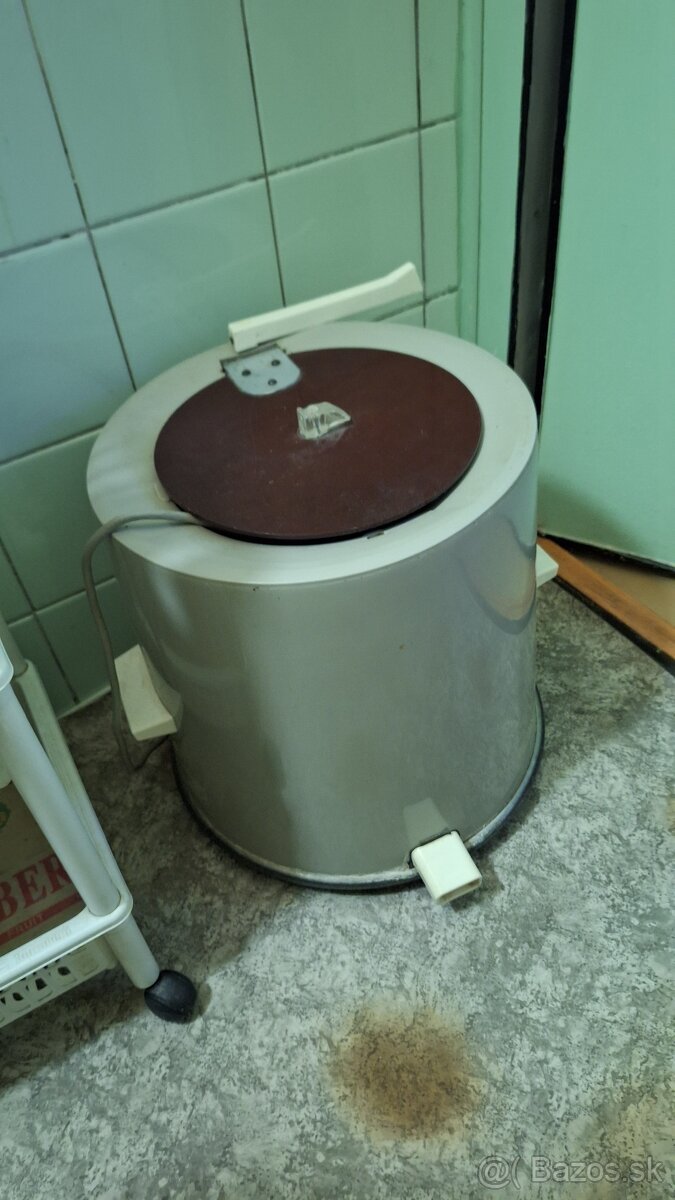 Romo pracka a zmykacka - 8