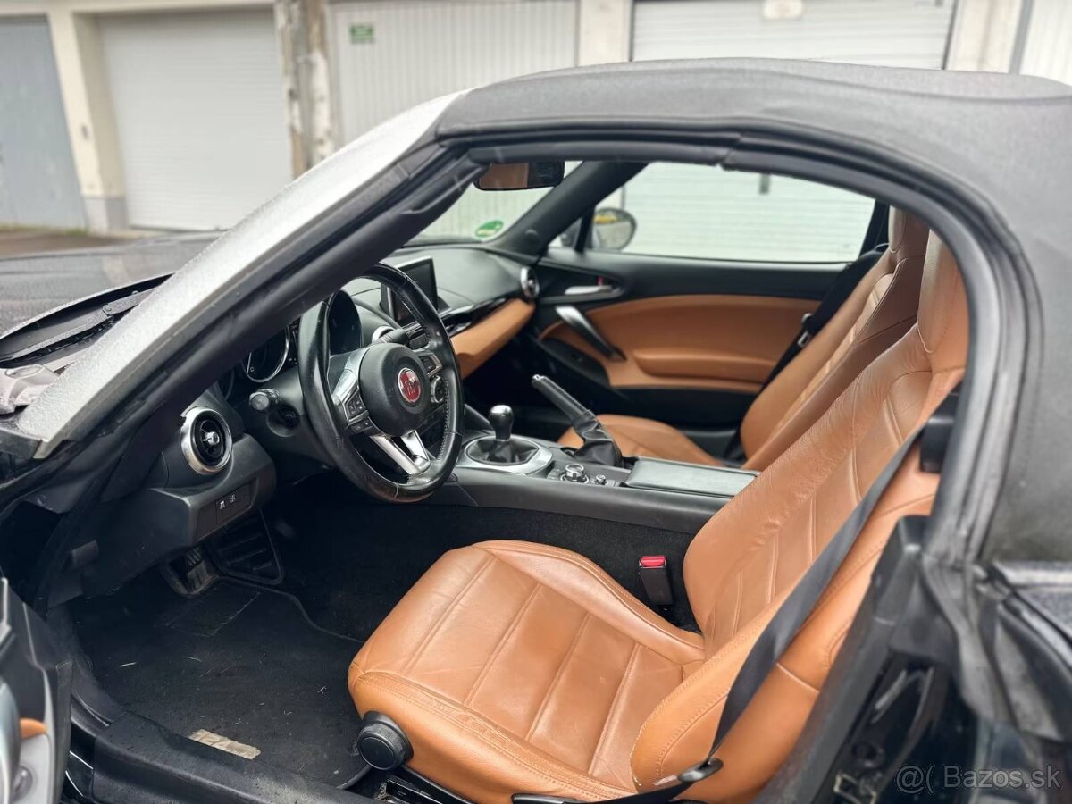 Fiat 124 Spider 1.4 Turbo (2017) - 8