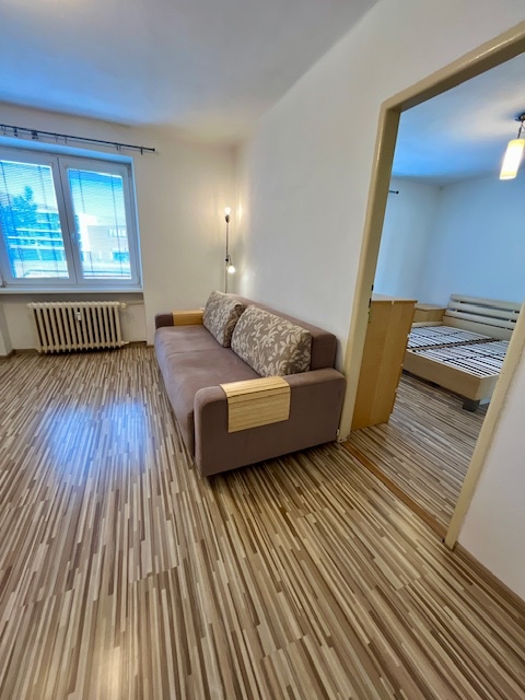 2-izb.byt, centrum mesta, 55m2, čiast.zariadený, pivnica - 8