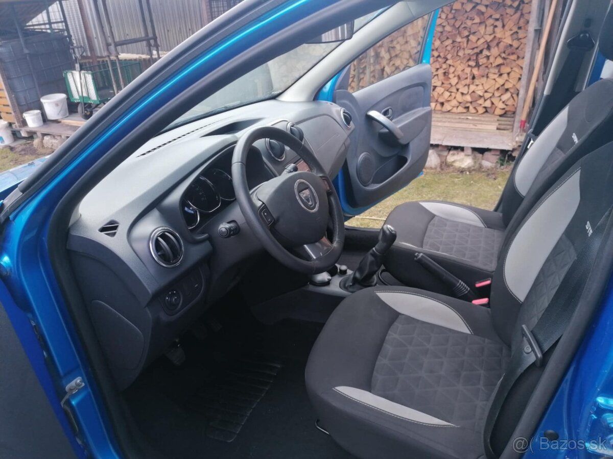 Dacia Sandero - 8