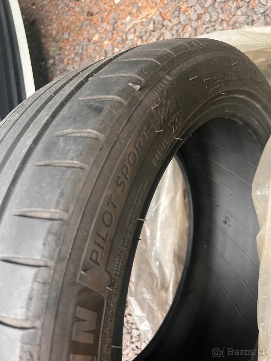 Michelin Pilot Sport 4 - 8