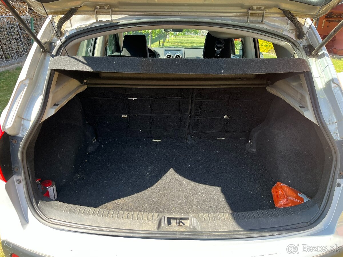 Nissan Qashqai - 8