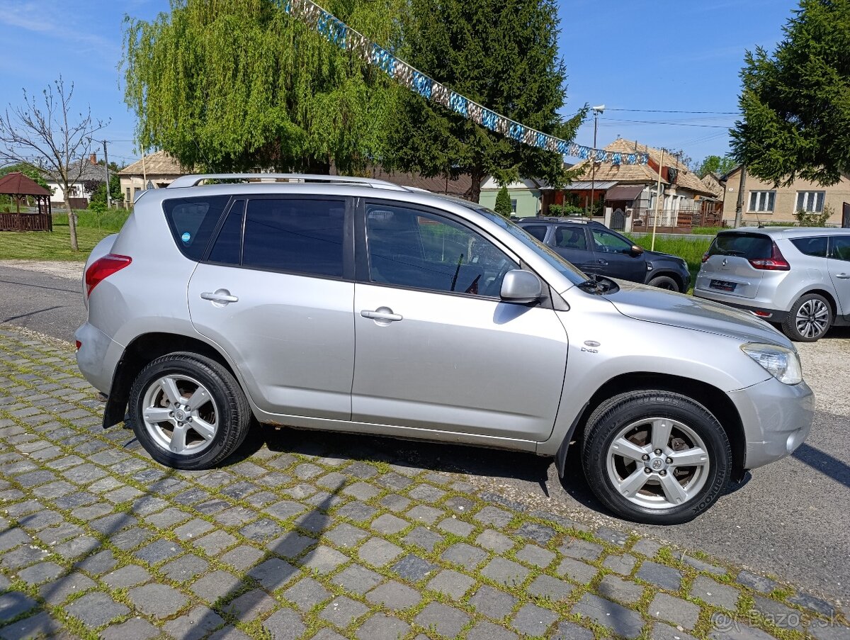 Toyota RAV4 2.2D 4WD 100kW/136PS, 4×4, M6 - 8