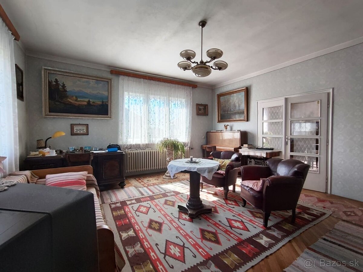 Predám priestranný dom v meste Zlaté Moravce - 8