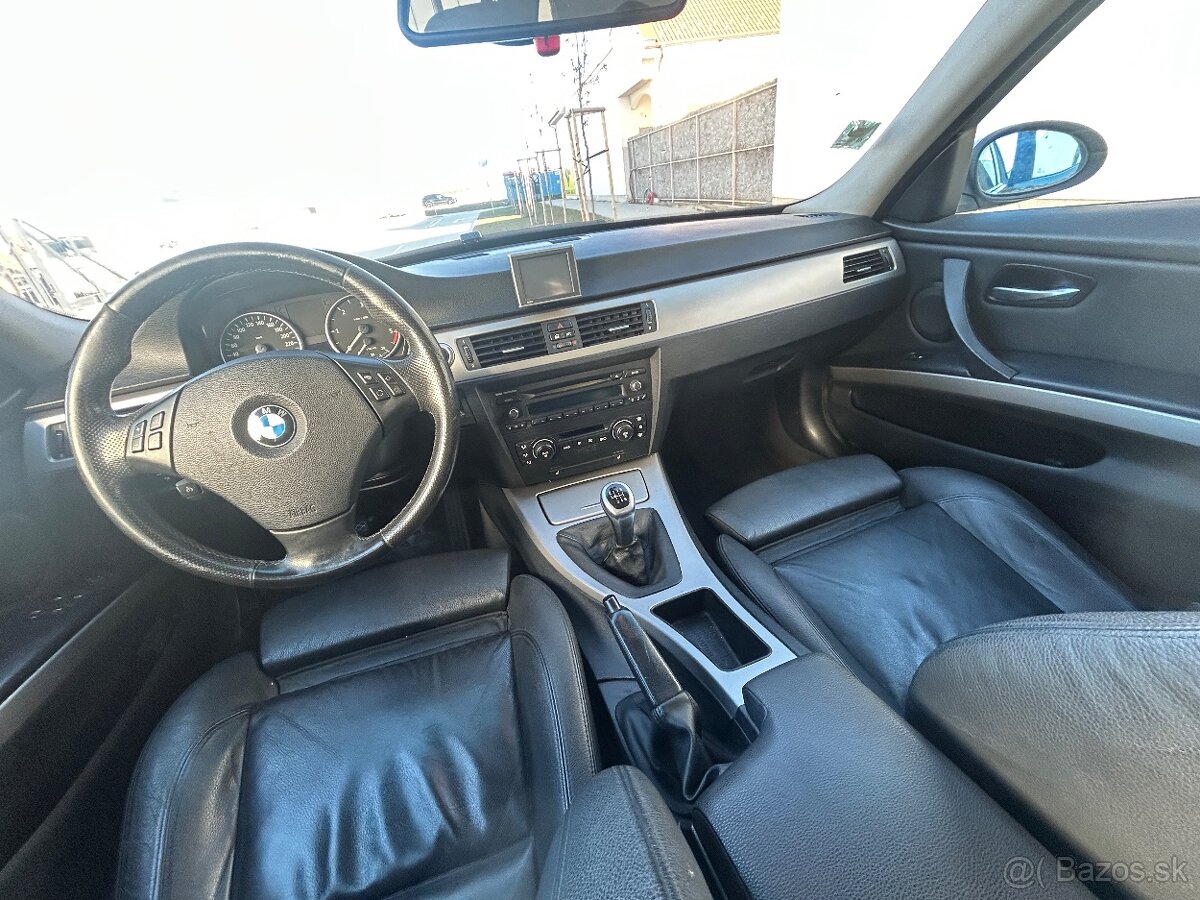 BMW e91 320d 120kw 6st manuál - 8