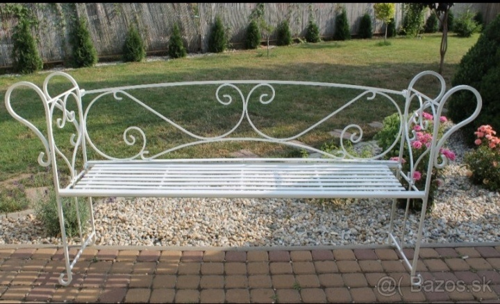 Lavička - 8
