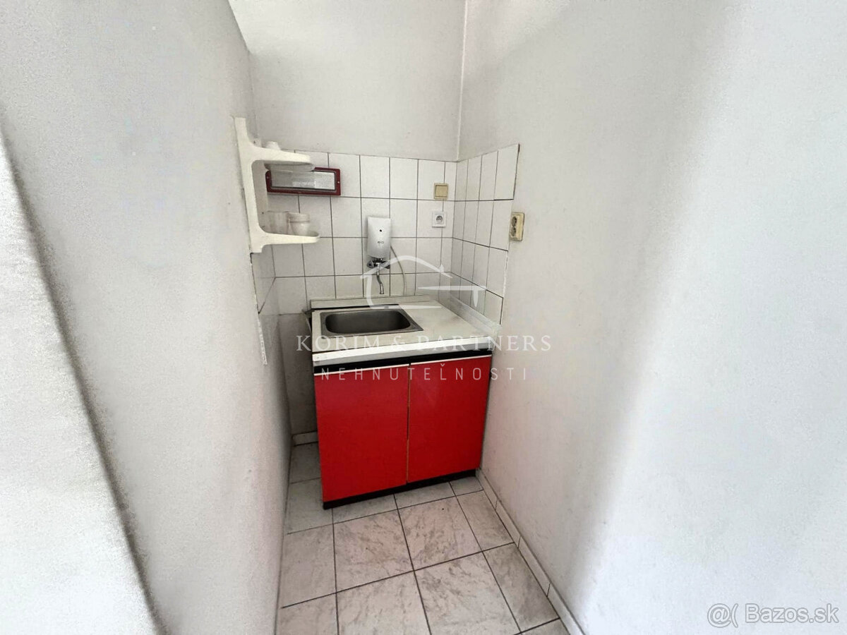 Na prenájom - administratívne priestory Nova Stráž - 8