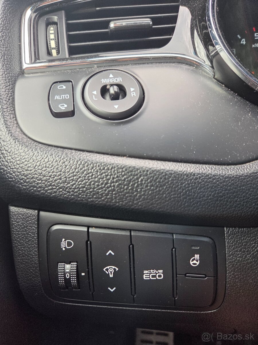 Kia Ceed SW - 8
