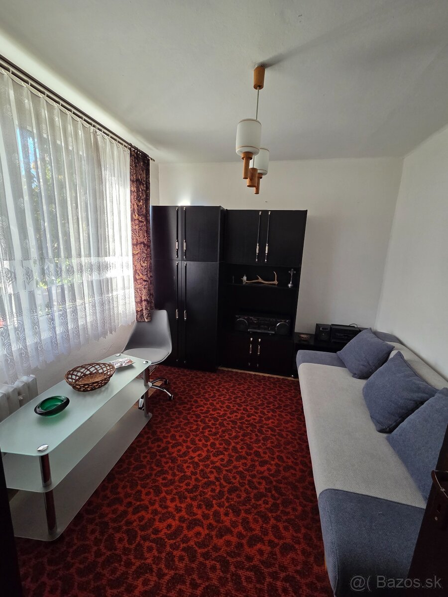 Ponúkam na predaj 4-izbový byt na Modráku - 8