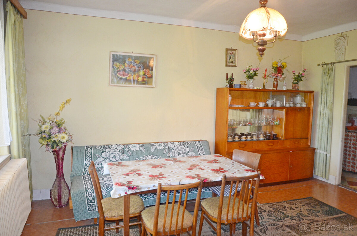 Predaj - rodinný dom - Hostie - 8