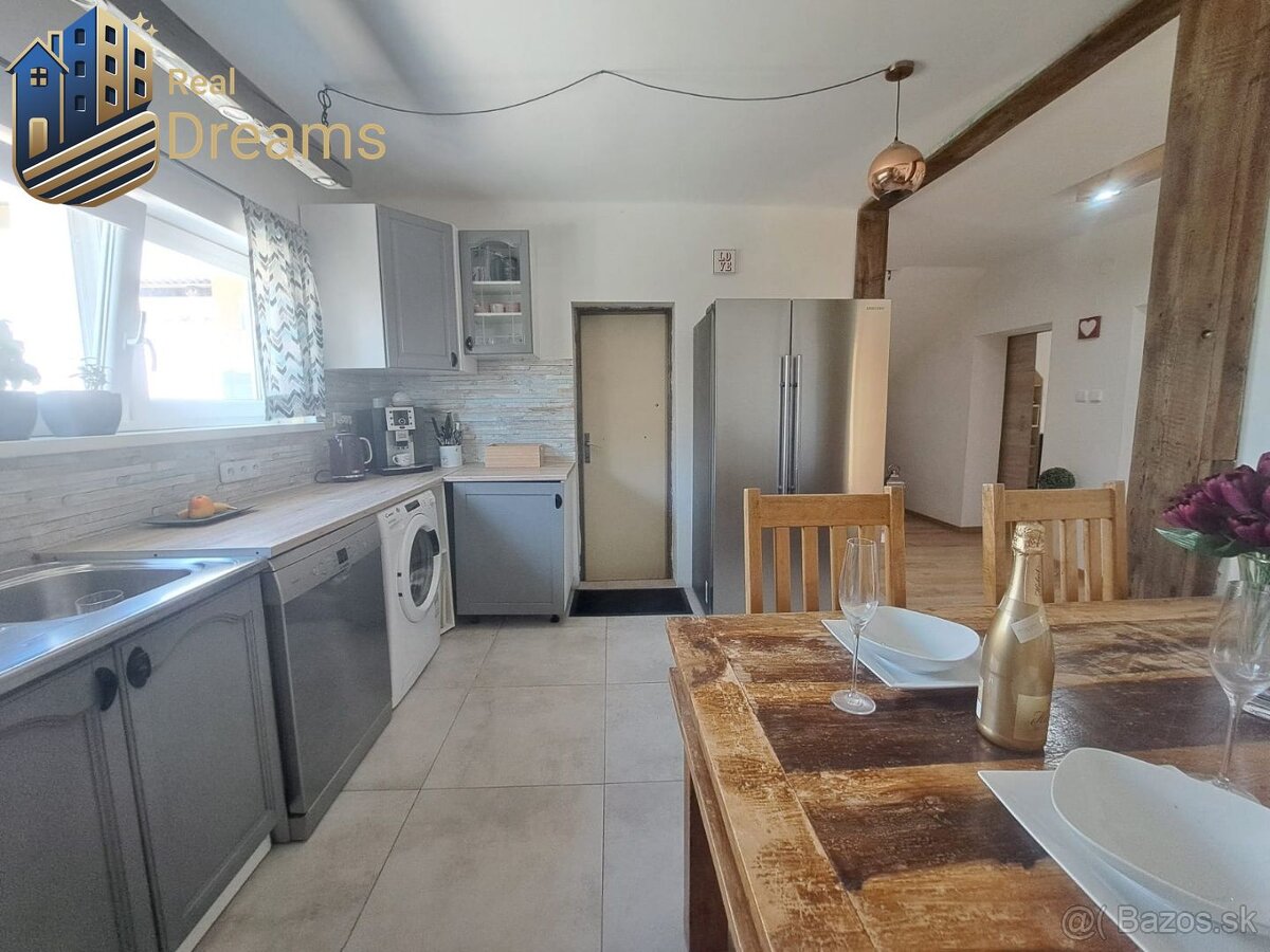 Exkluzívne na predaj 5 izbový rodinný dom - 8