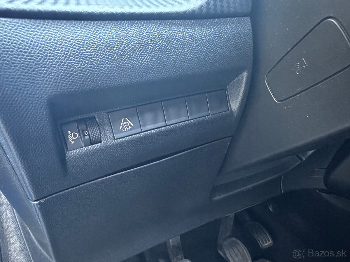 Peugeot 208 1.2 PureTech 100 Allure Pack záruka - 8