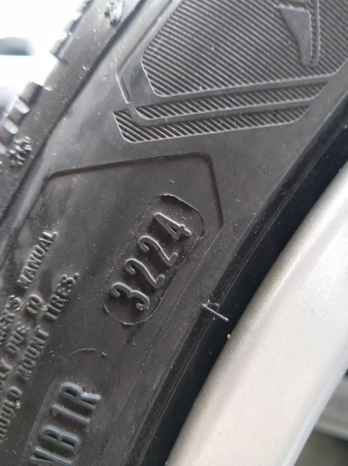 AUDI A4 18" zimná sada + 245/40 R18. - 8