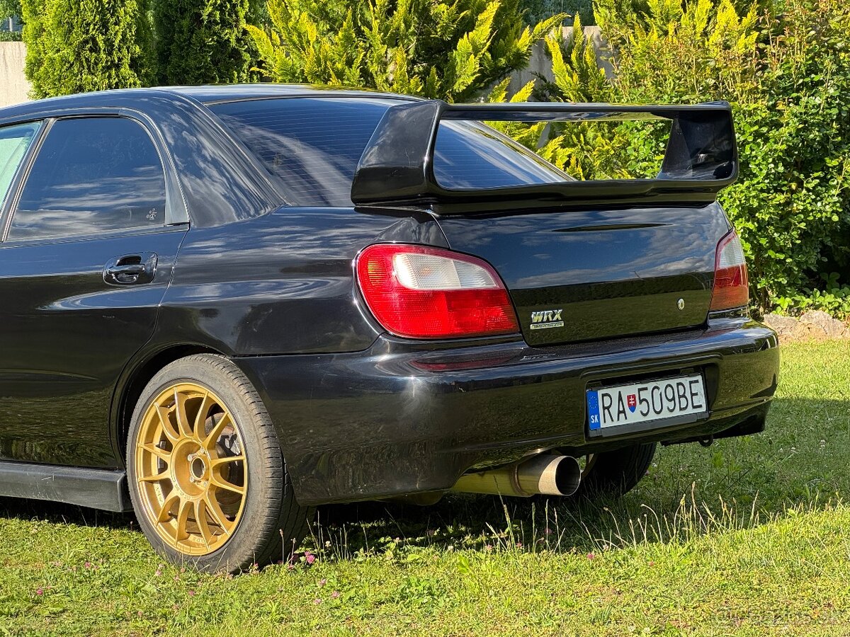 SUBARU IMPREZA 2.0 WRX 4WD - 8