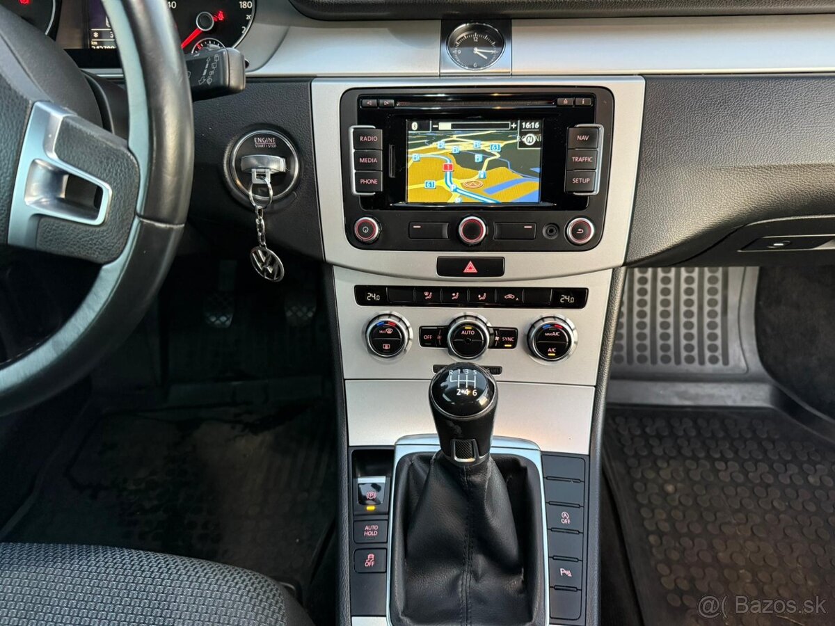 Volkswagen PASSAT 1.6TDI 2012 B7 - 8