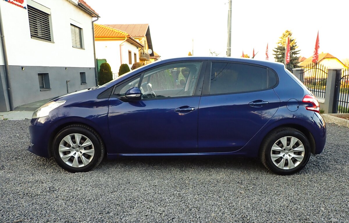 PEUGEOT 208 1.2 BENZIN 2014 - 5 dverové - NOVY OLEJ, FILTRE - 8