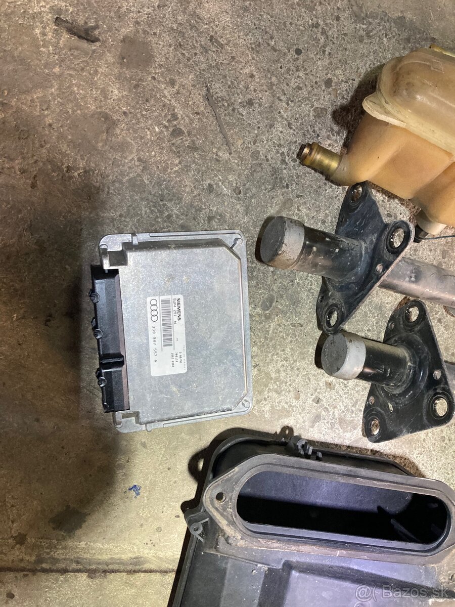 Náhradné diely AUDI A4 B5 - 8