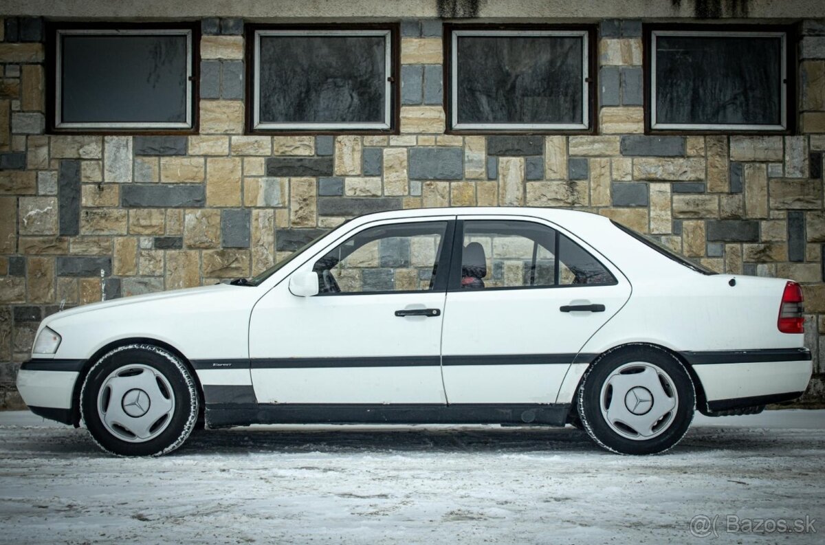 MERCEDES BENZ C180 90kW ESPRIT 1997 - 8