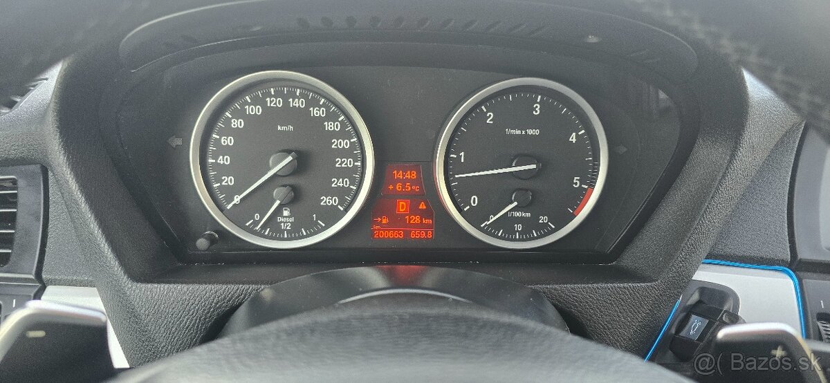 Predavam BMW x6 2014 - 8