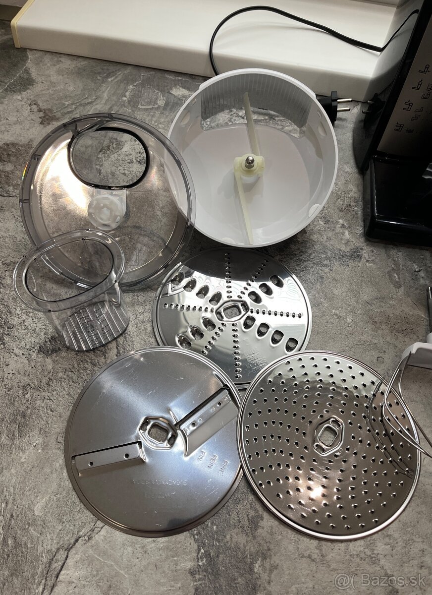 Bosch MUM 48A1/08 kuchynský robot - 8