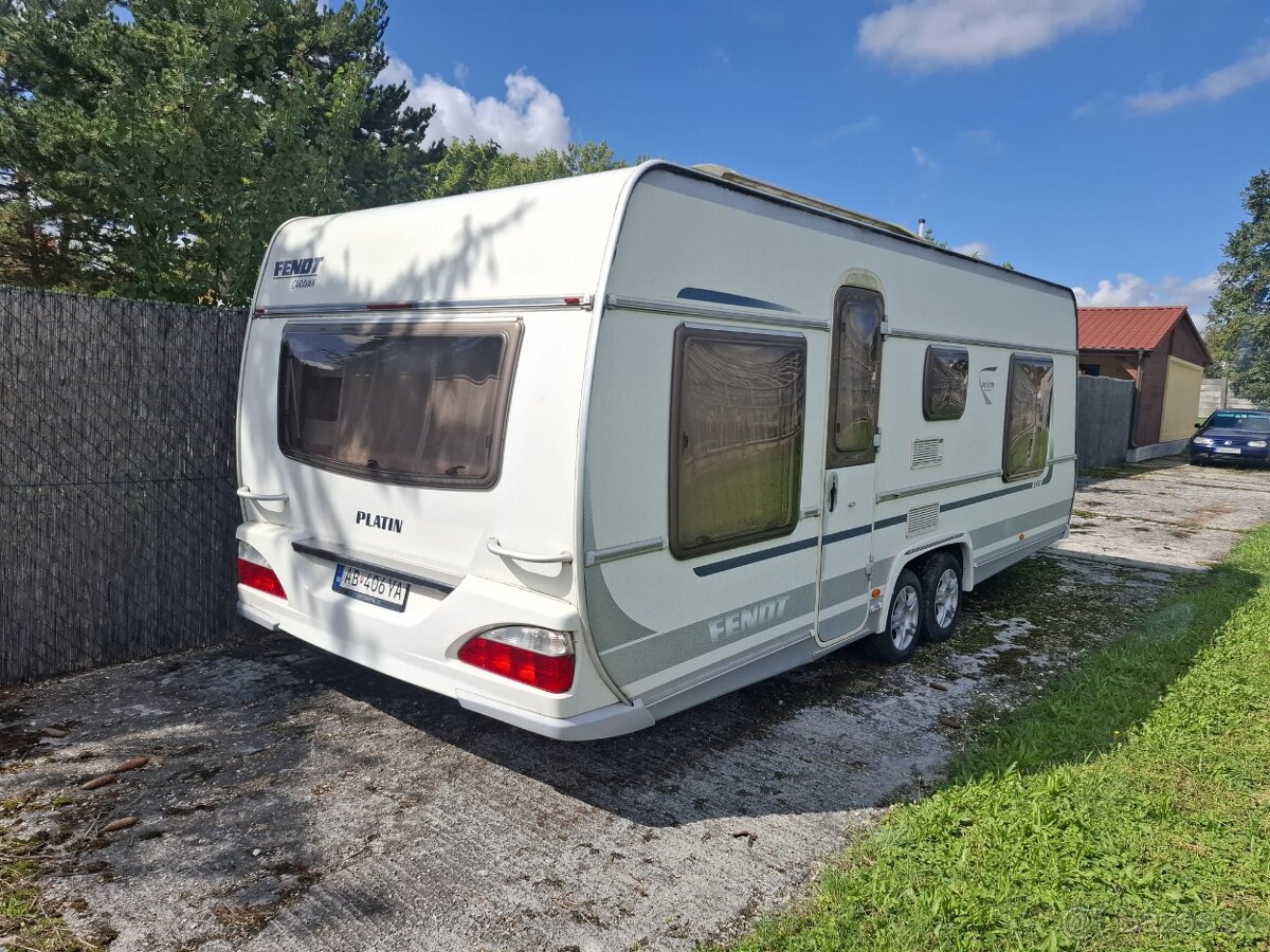 Karavan Fendt Platin 590 - 8