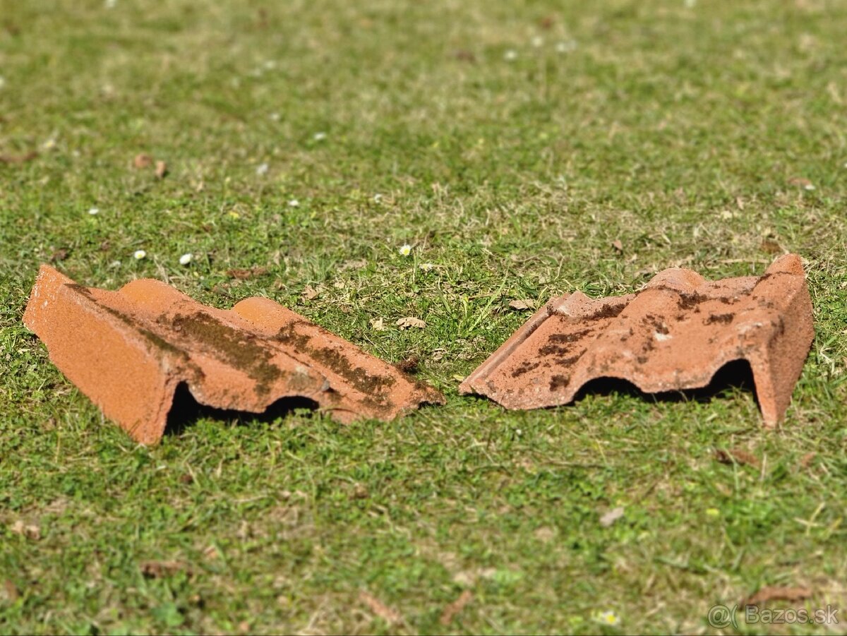 PREDÁM - Škridla BRAMAC EN 490 - 8