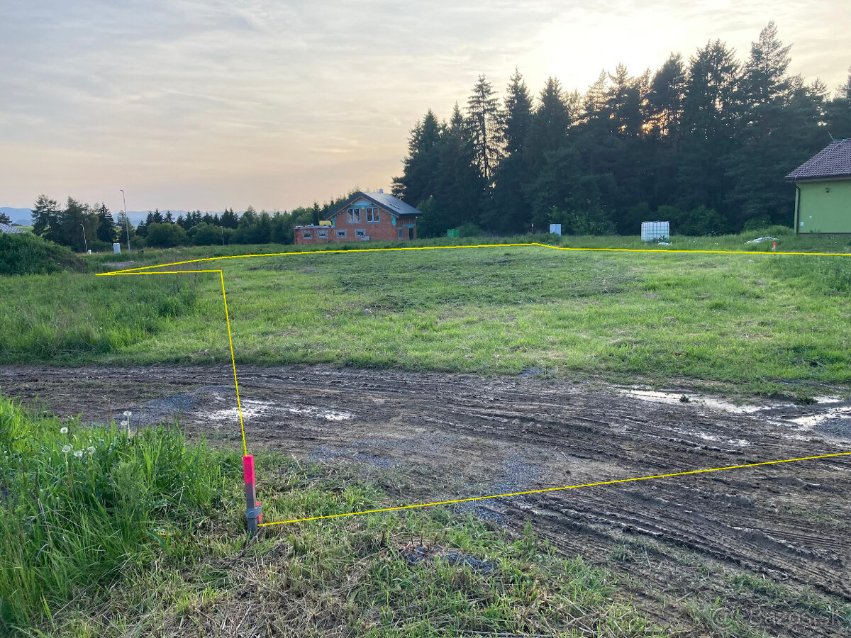 Nádherný stavebný pozemok so sieťami v Jamníku na Liptove - 8