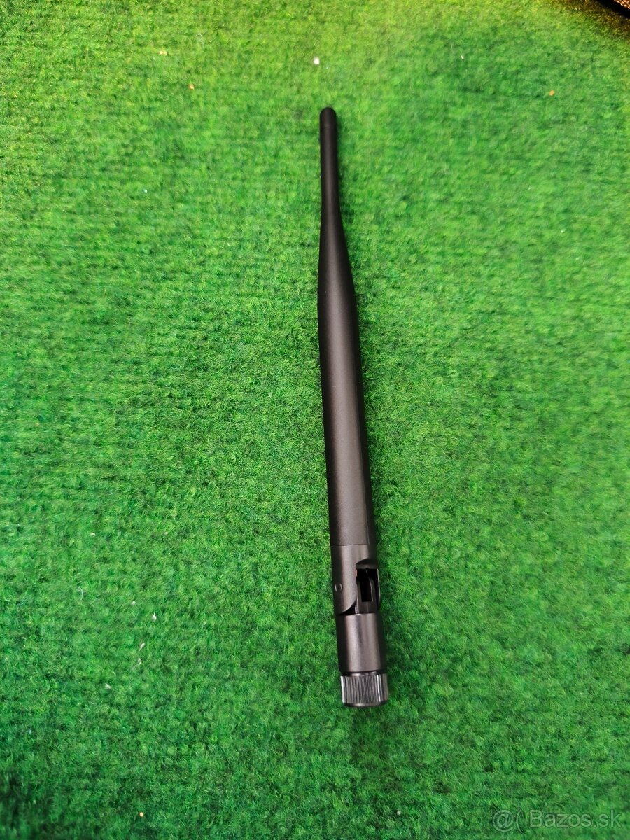 Zavažacia loďka CARPSCOUT - 8