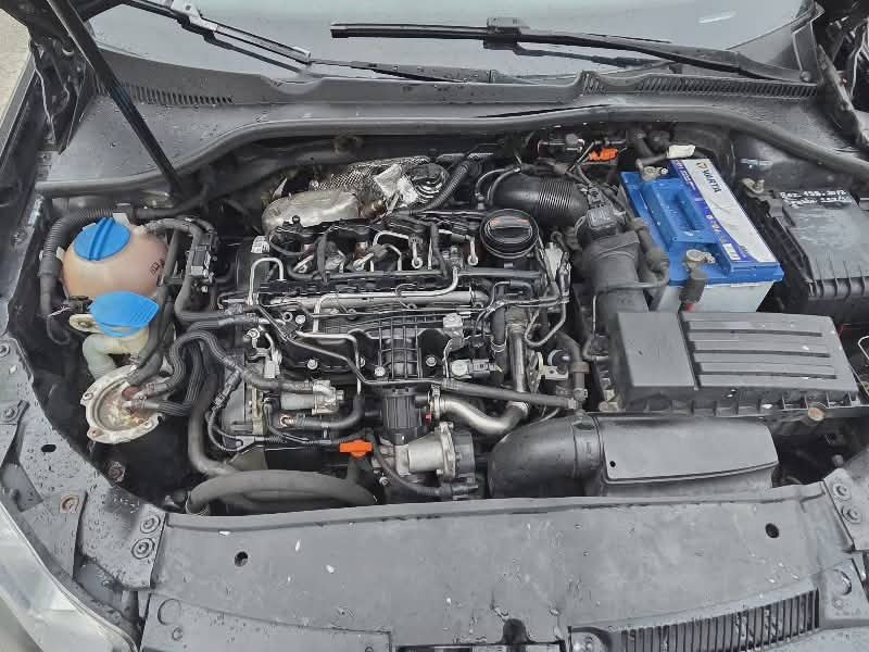 golf 6 combi.1,6tdi.236000km.2011. - 8