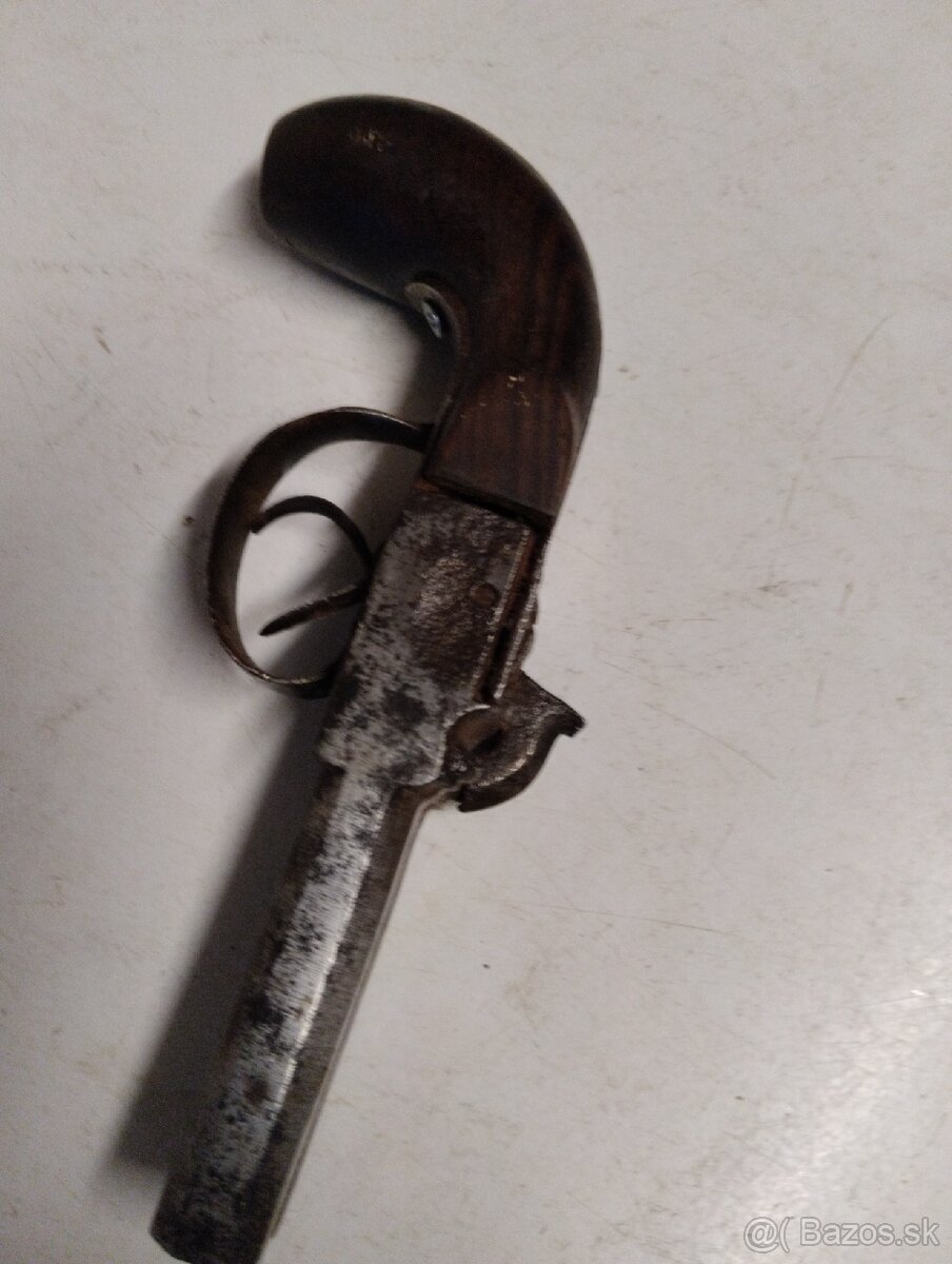 Historická pištoľ a puska - 8