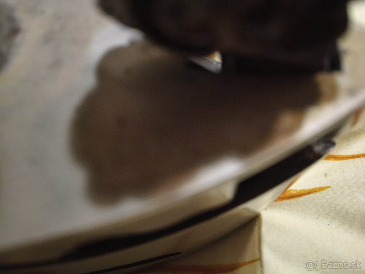 Starožitná žehlička - 8