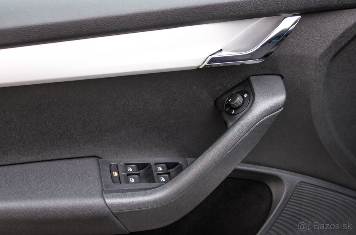 Škoda Octavia Combi 1.6 TDI 110k Active - 8