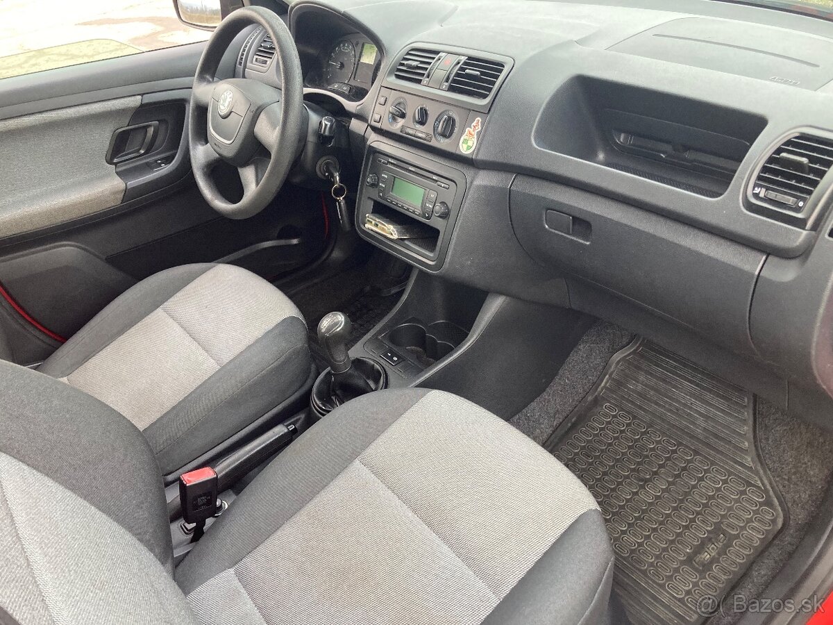 SKODA FABIA 1.6 TDI 66 KW NAJ.178000 KM MÓD ROK 2011 - 8