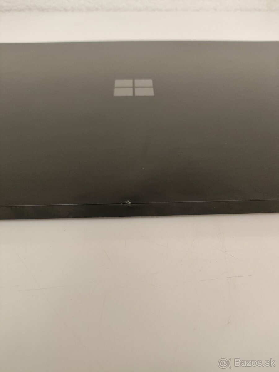 Microsoft Surface Laptop 4 | Intel Core i7 1185G7 • 16 GB RA - 8