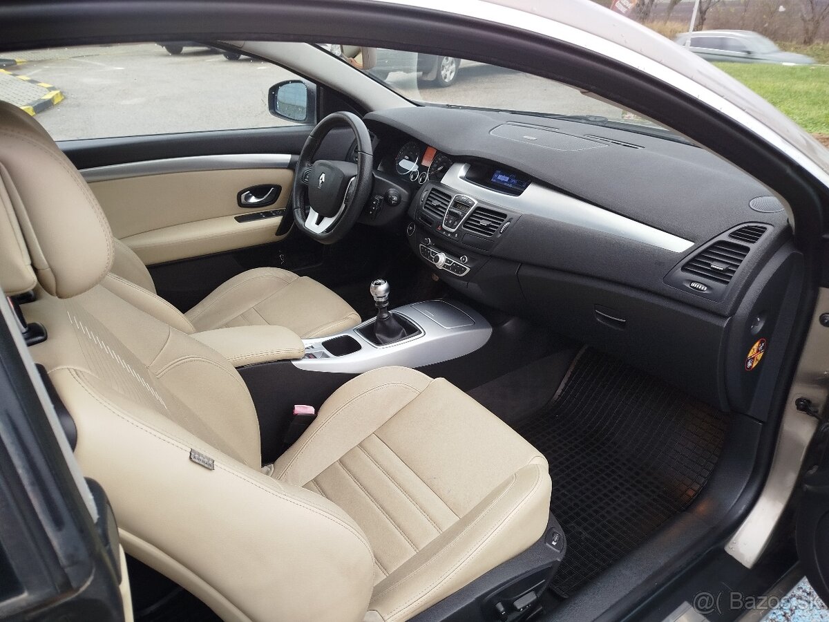 Renault Laguna Coupe - 8