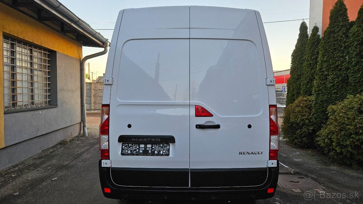 RENAULT MASTER 2.3 L3H2 7 miest - 8