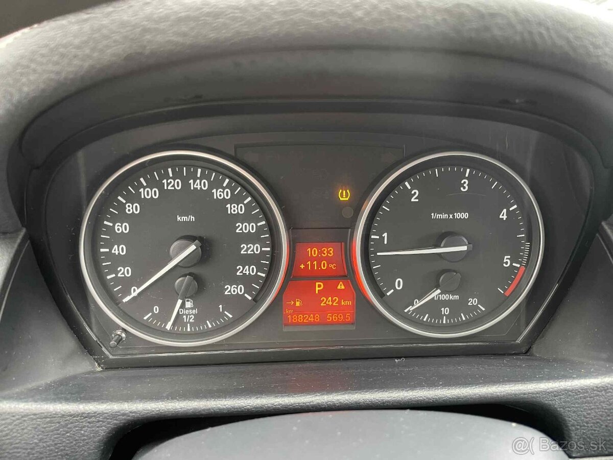 BMW X1 xDrive 18d A/T - 8