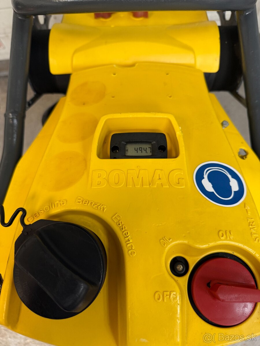 3. Vibračné dusadlo Bomag BT 65 - 8