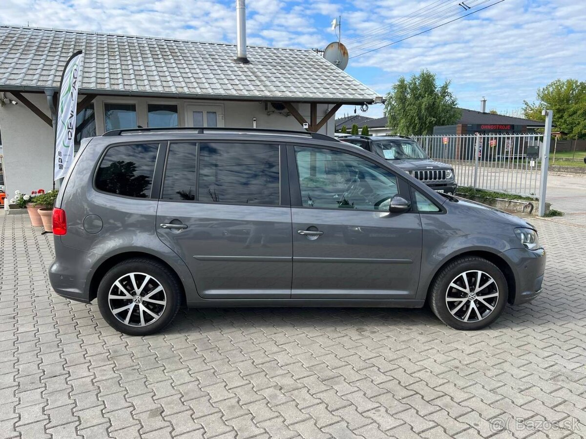 Volkswagen Touran 1.6 TDI BlueMotion Technology Comfortline - 8