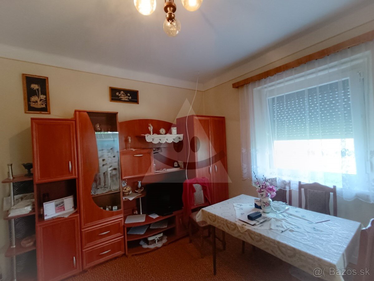 4 izbový rodinný dom na veľkom pozemku v Bátorových Kosihách - 8