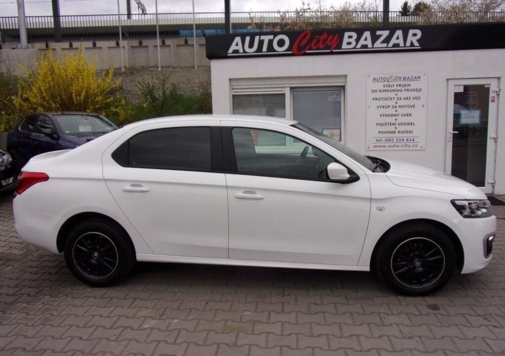 Citroën C-Elysée 1,2 PureTech FEEL benzín manuál 60 kw - 8