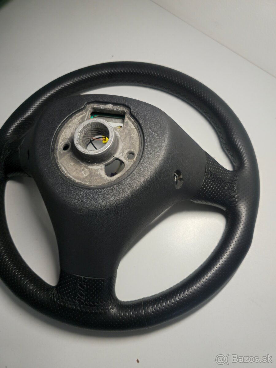 Audi s3 kožený perforovaný volant - 8