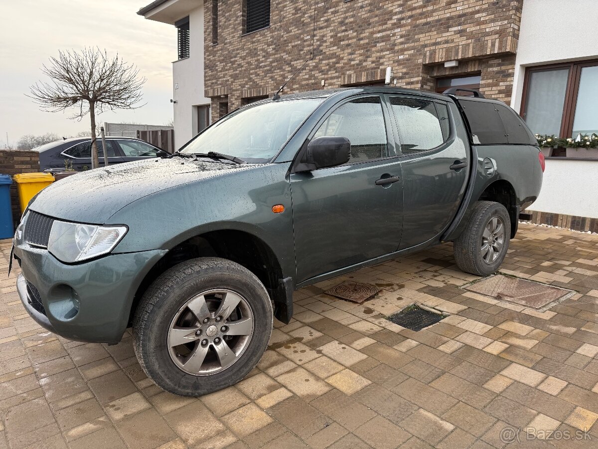 MITSUBISHI L200 2.5D 2009 4X4 + FUNKČNÁ UZÁVIERKA - 8